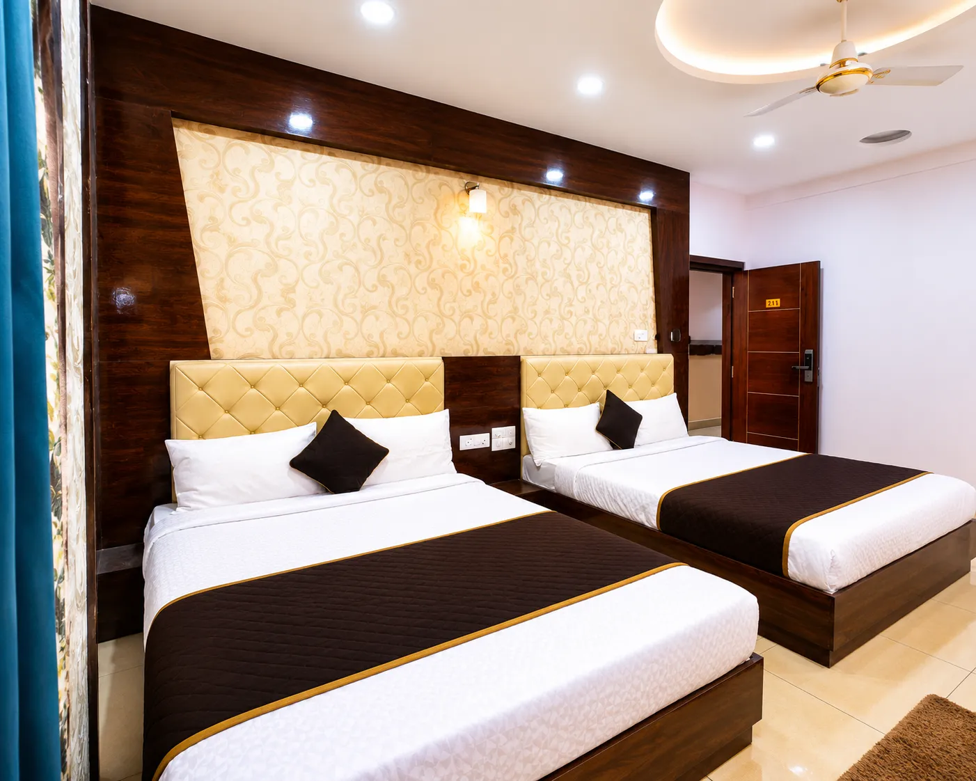 Deluxe AC Room